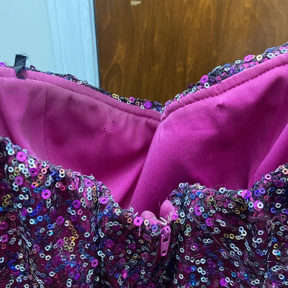 Homecoming/ short prom dress - Picture 3 of 6